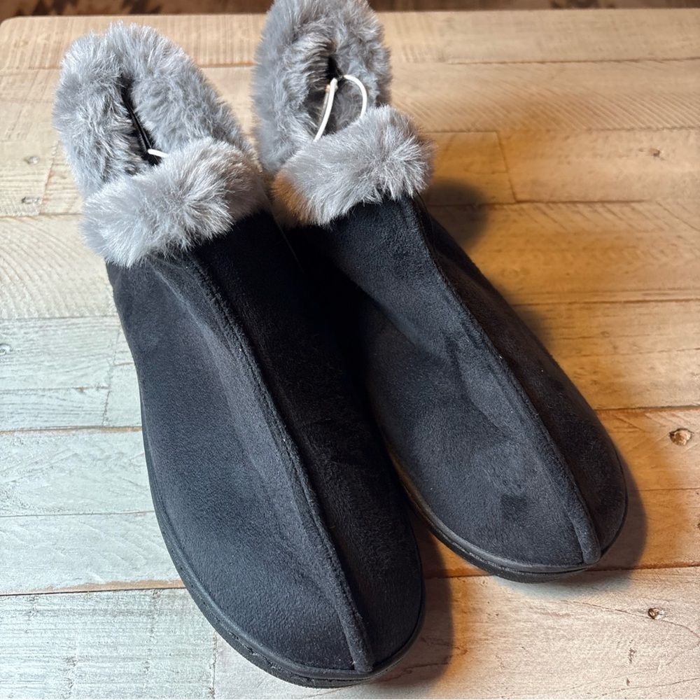 Old Navy Womens Black Faux Fur Lined Cozy Bootie Slippers Size 9 - Picture 2 of 14